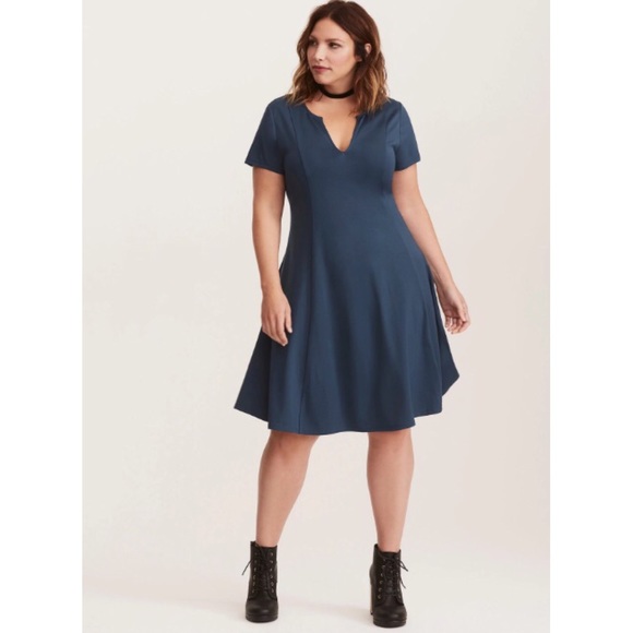torrid Dresses & Skirts - Torrid teal challis trapeze dress v-neck